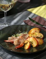 Schrimps and Peach salad © Patricia G.