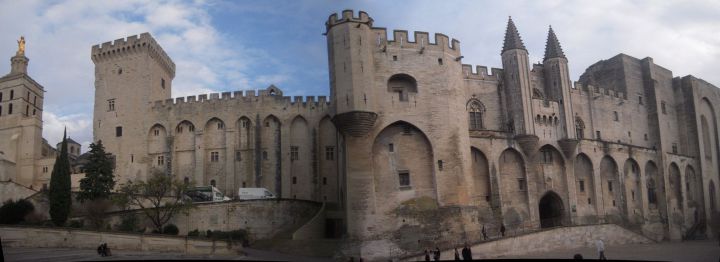 UNESCO Popes Palace in Avignon ©Slice of France.jpg