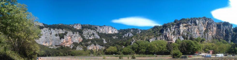 Gorges de l\'Ardèche - pano CROP.jpg